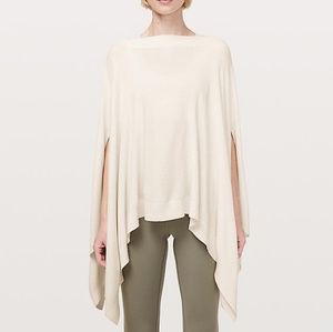 Lululemon Forward Flow Cape